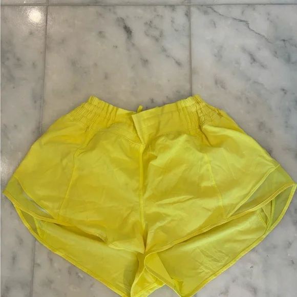 Lululemon Athletica Hotty Hot HR Shorts Neon Yellow - Picture 1 of 1